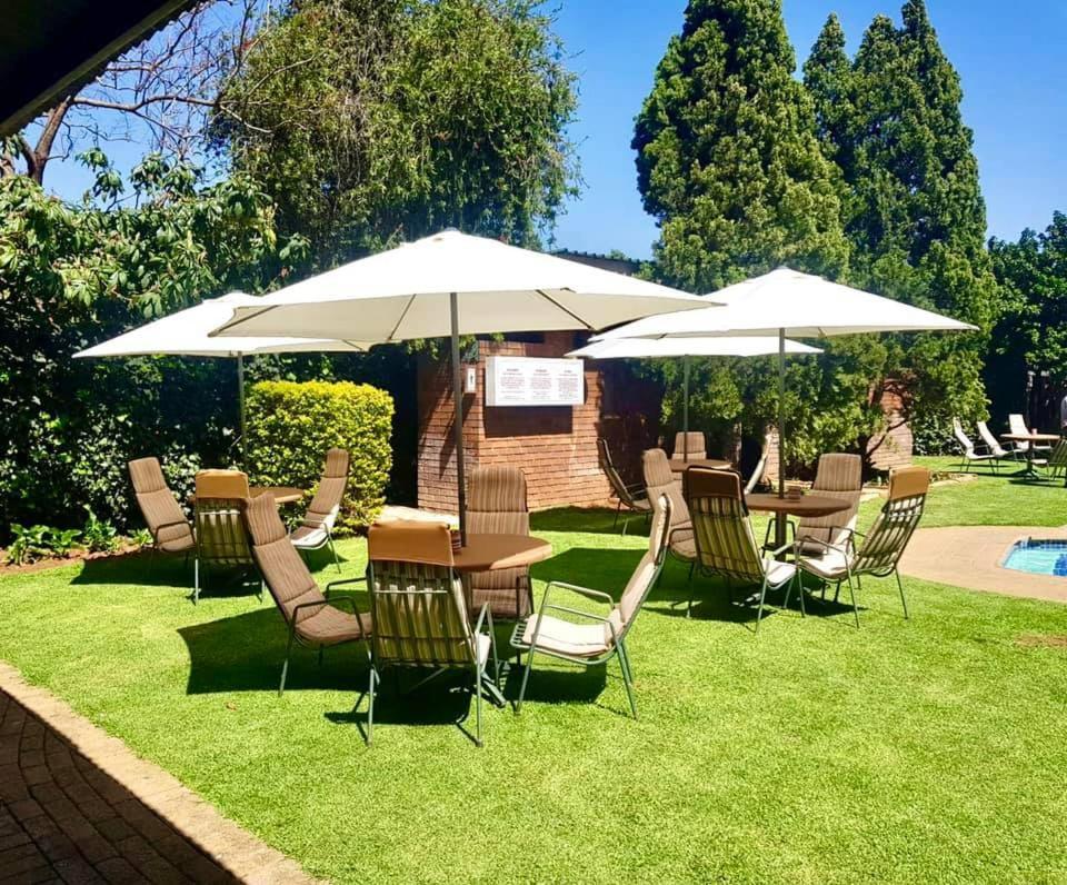 Elgro Hotel פוצ'פסטרום מראה חיצוני תמונה
