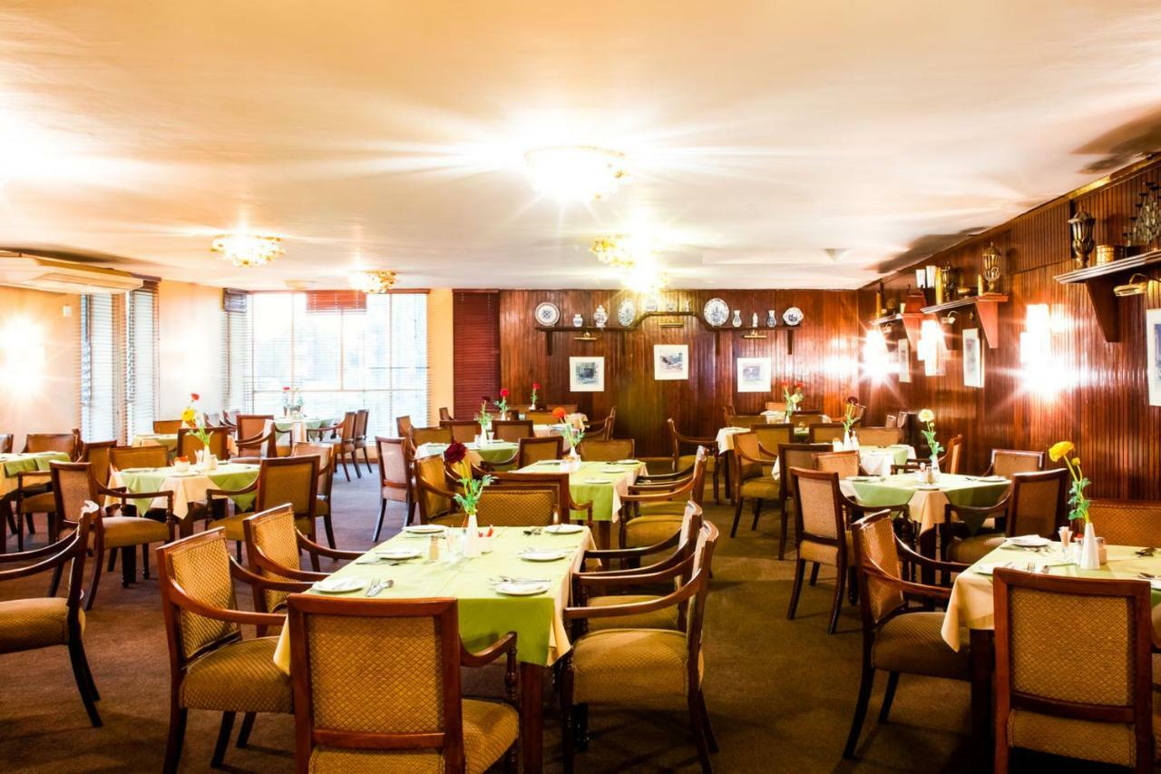 Elgro Hotel פוצ'פסטרום מראה חיצוני תמונה