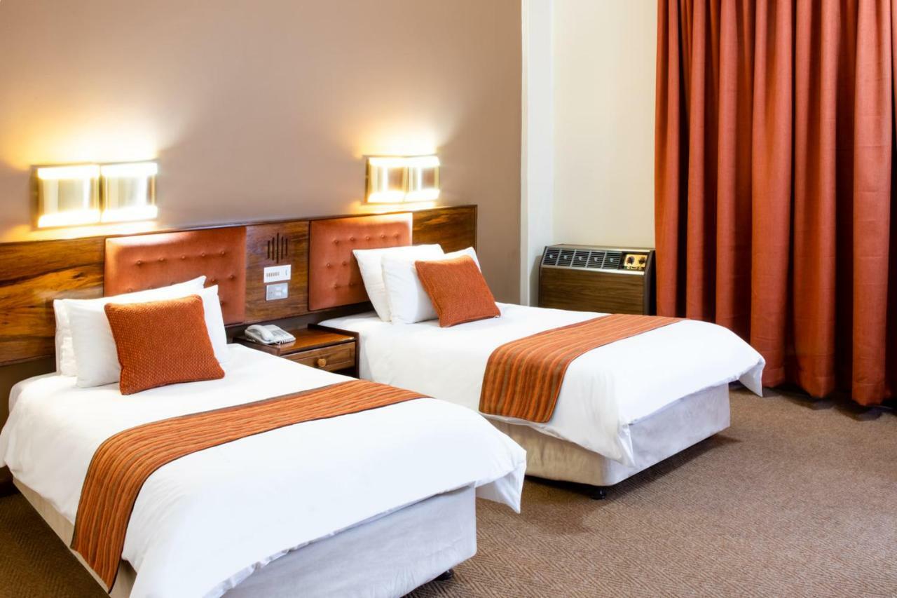 Elgro Hotel פוצ'פסטרום מראה חיצוני תמונה